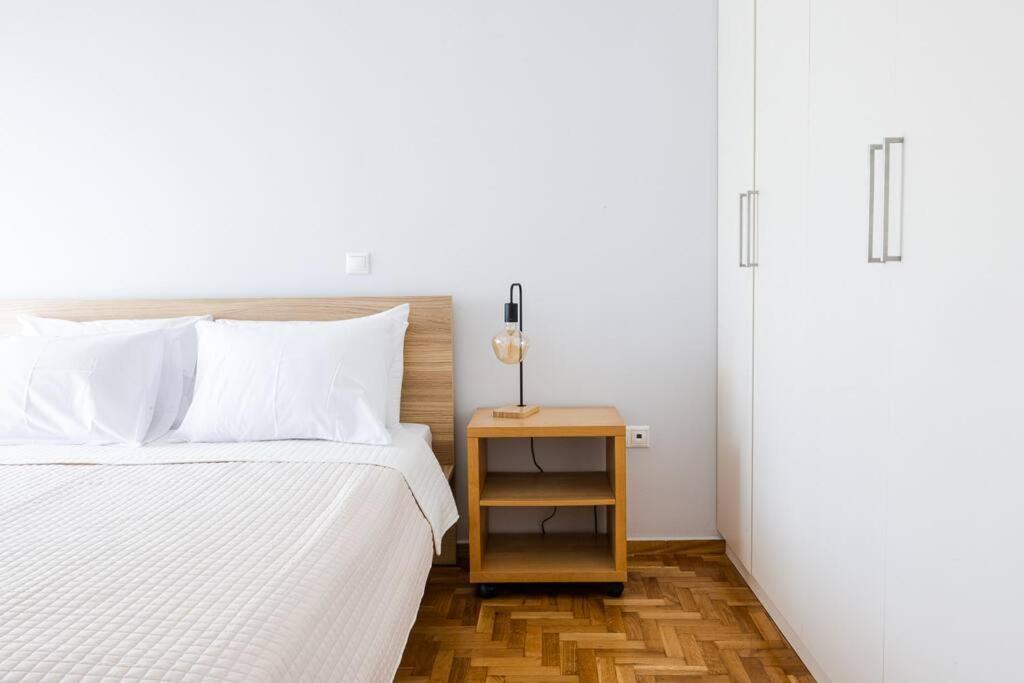 Cosy Apartment 700M From Acropolis Atene Esterno foto