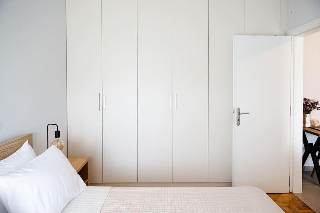 Cosy Apartment 700M From Acropolis Atene Esterno foto
