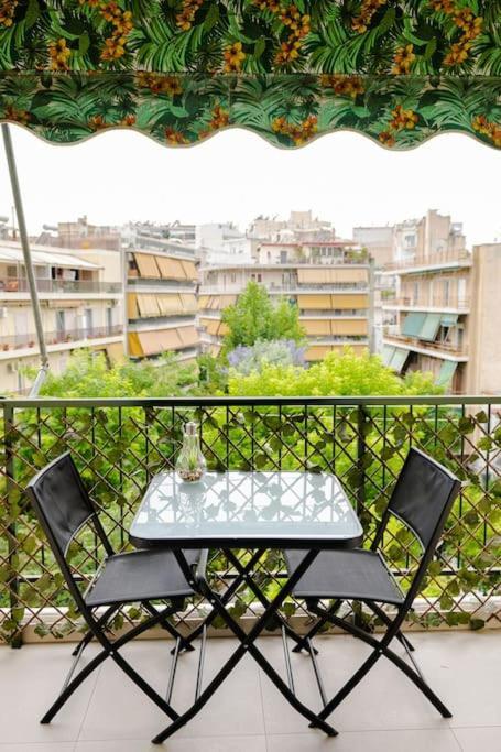 Cosy Apartment 700M From Acropolis Atene Esterno foto